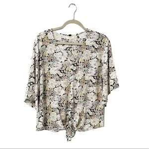 🟢Cupio Black Spring Floral Print Top with Front Tie Size SP